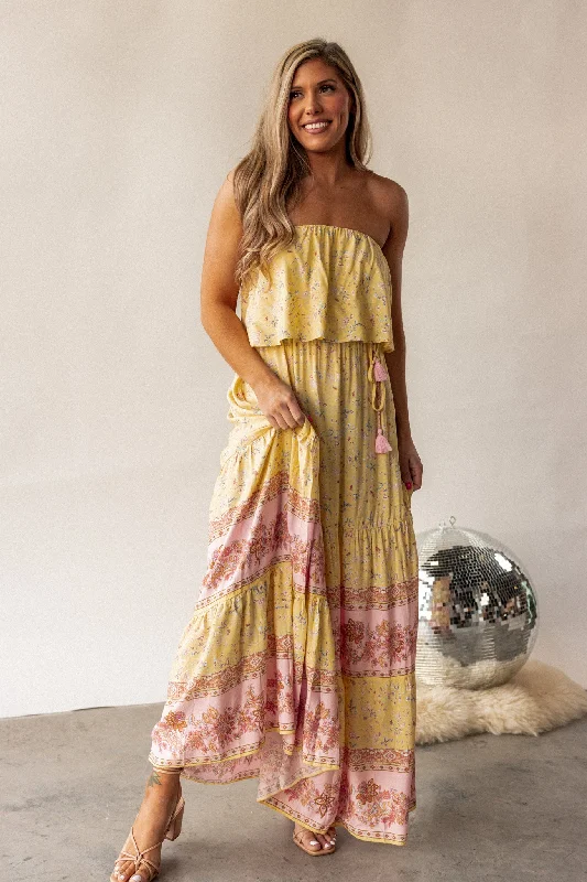 Women's Floral Print Outfit Hot Styles St. Augustine Strapless Maxi Dress FINAL SALE Women's Floral Print Outfit Hot Styles St. Augustine Strapless Maxi Dress FINAL SALE