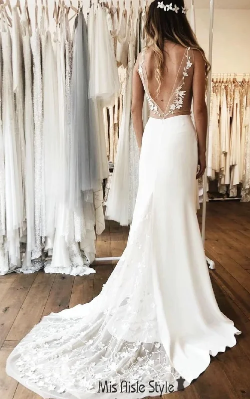 Women's Relaxed Clothes Vintage-Modern Style Offers Sexy Low V-Back Fitted Wedding Dress