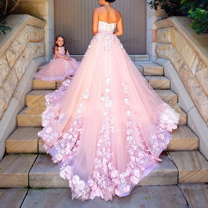 Stylish Clothes For Women Don't Miss Out Dreamy Pink Flower Wedding Dresses Lace Appliques Sweetheart Empire Waist Maternity Bridal Gown Stylish Clothes For Women Don't Miss Out Dreamy Pink Flower Wedding Dresses Lace Appliques Sweetheart Empire Waist Maternity Bridal Gown