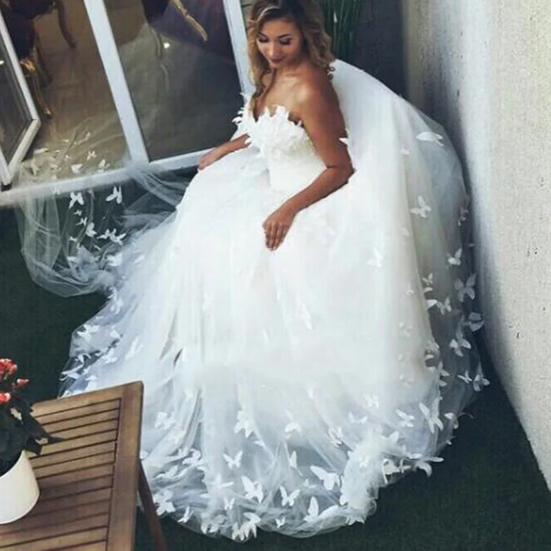 Women's Holiday Clothing Valentine's Special WD3358 Romantic Custom made Butterfly Wedding Dress Sweetheart Ball Gown Princess Bridal Dresses 2018 Women's Holiday Clothing Valentine's Special WD3358 Romantic Custom made Butterfly Wedding Dress Sweetheart Ball Gown Princess Bridal Dresses 2018
