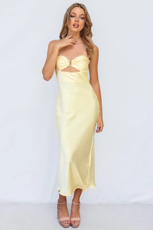 Women's Professional Garments Avant-Garde Style Promotions Rosette Midi Dress - Yellow Women's Professional Garments Avant-Garde Style Promotions Rosette Midi Dress - Yellow
