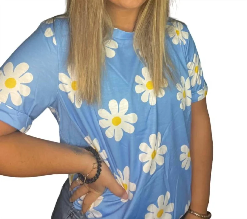 Limited Stock, Big Discounts Daisy Printed Crewneck T Shirt In Sky Blue