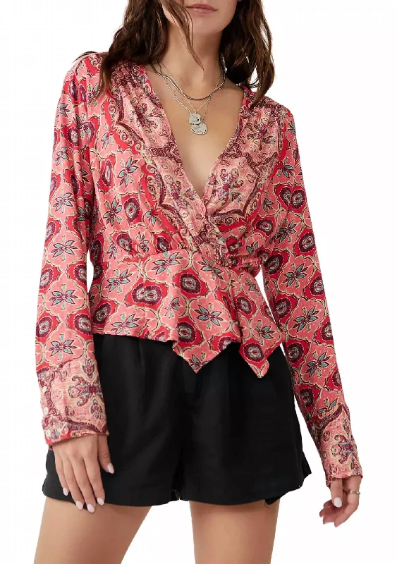 Chic Style, Always In Vogue Falling For You Top In Hibiscus Combo