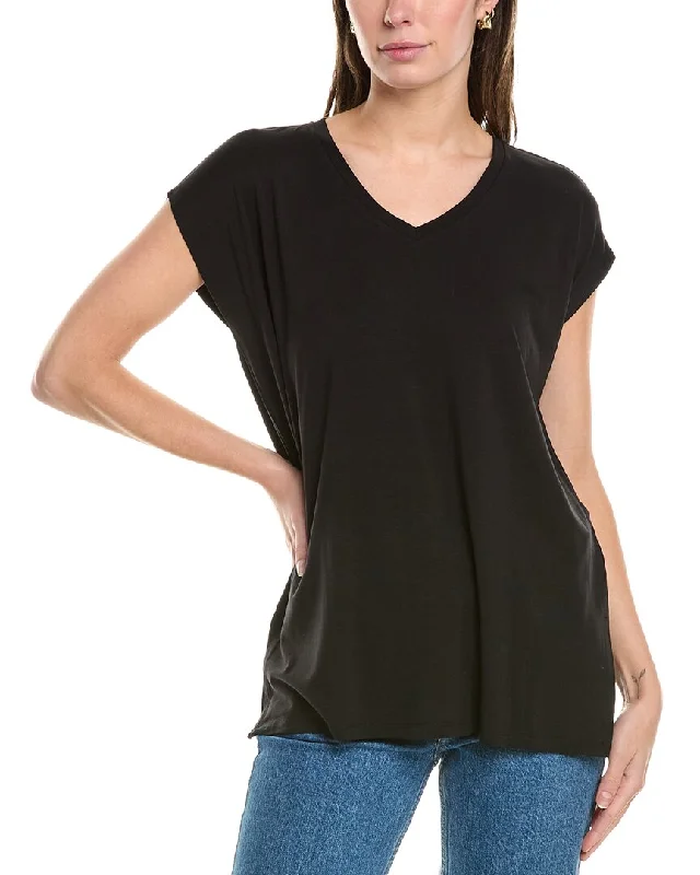 Hot Items EILEEN FISHER Boxy Top