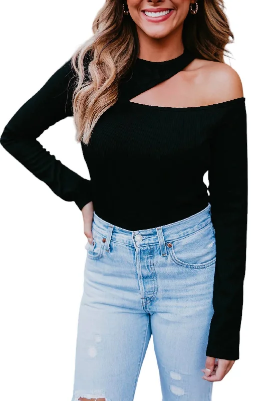 Effortless Style, Endless Impact Off Shoulder Posh Top In Black