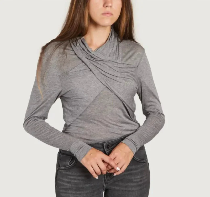 New In This Season Bleiz Top In Dark Grey