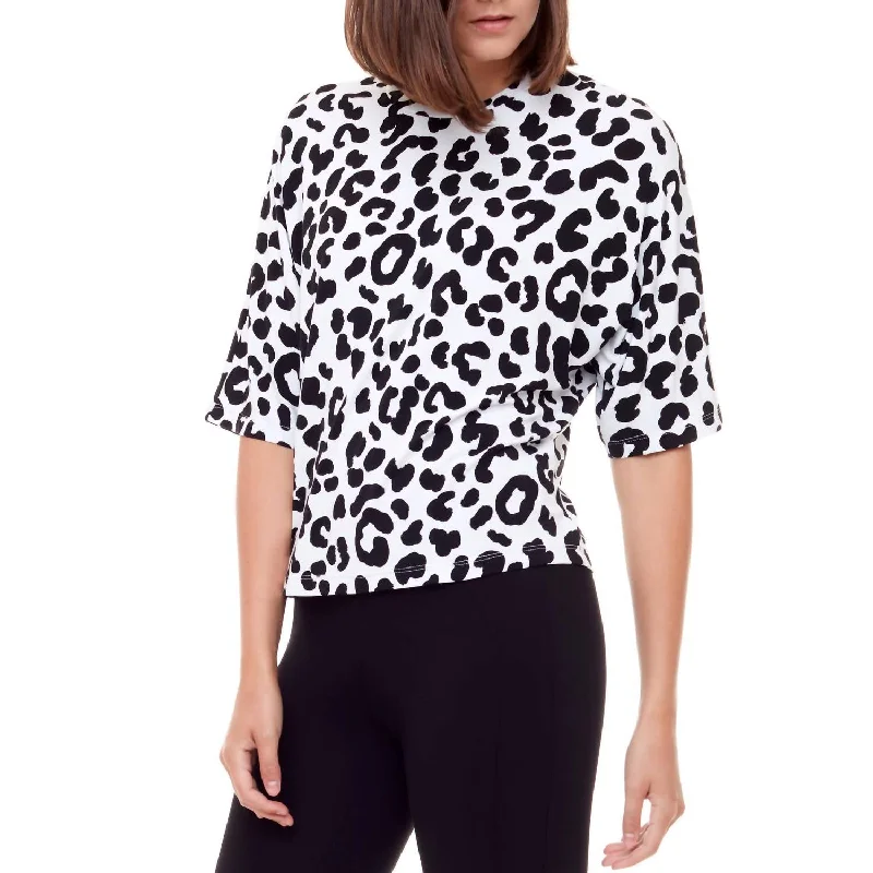 Trendy Threads Bamboo Lynx Print Crewneck Top In Black/white