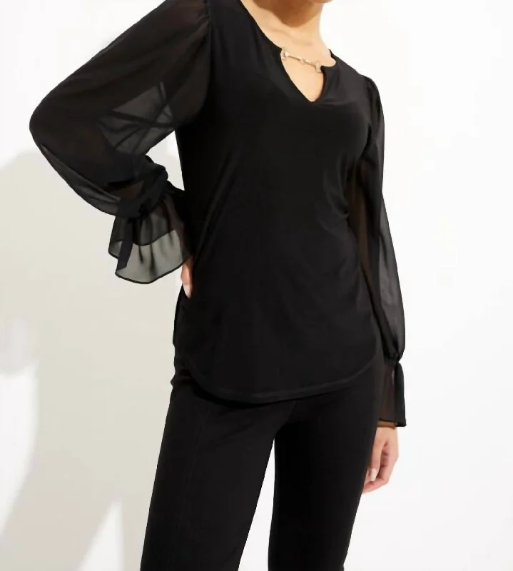 Crazy Price Slashing Keyhole Detail Top In Black