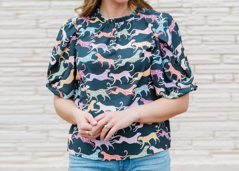 Massive Savings Libby Top In Wild Hearts Ash